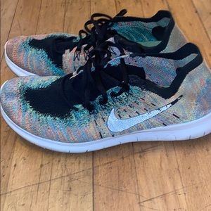 Nike FreeRuns Flyknit